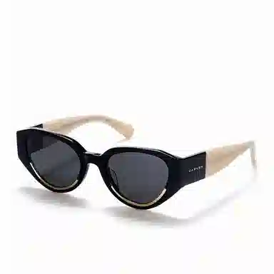 2025SS- APRIL CARVENEVAN2025SS