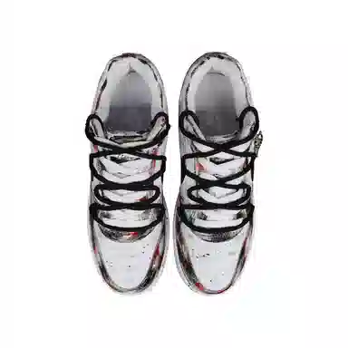 Nike EBERNON