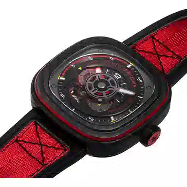 SEVENFRIDAY 100 47.6*47mm