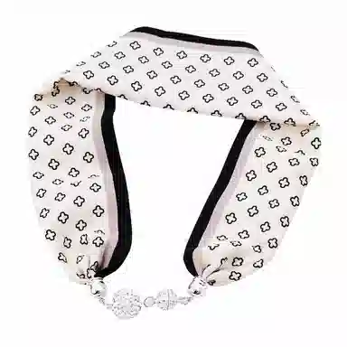 上海故事 百搭时尚磁扣气质多用吊坠锁骨链小领巾  丝巾 女款