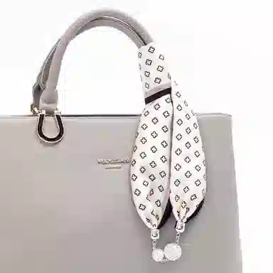 上海故事 百搭时尚磁扣气质多用吊坠锁骨链小领巾  丝巾 女款