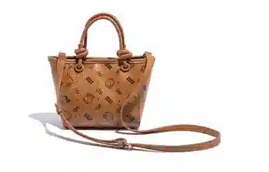 MESUCA x Sanrio kitty PU