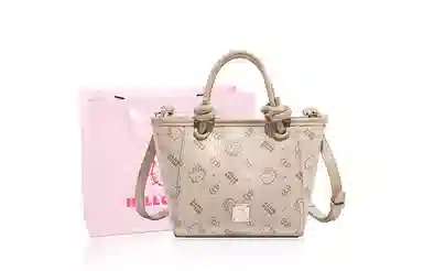 MESUCA x Sanrio kitty PU