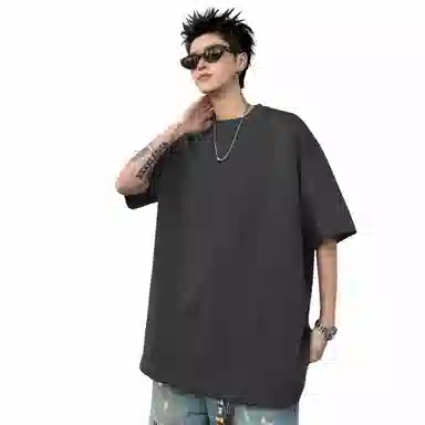 URBAN AUTHENTIC T