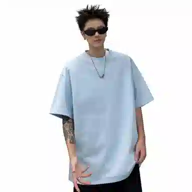 URBAN AUTHENTIC T