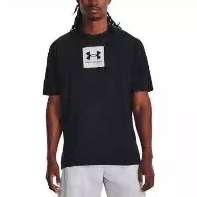 Under Armour T