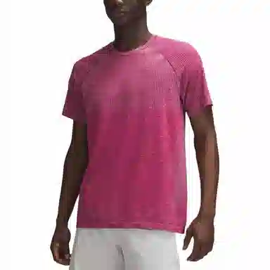 lululemon Metal Vent Tech Silverescent logoT