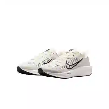 Nike Quest 6 White