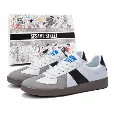 Sesame Street Classic Trainer