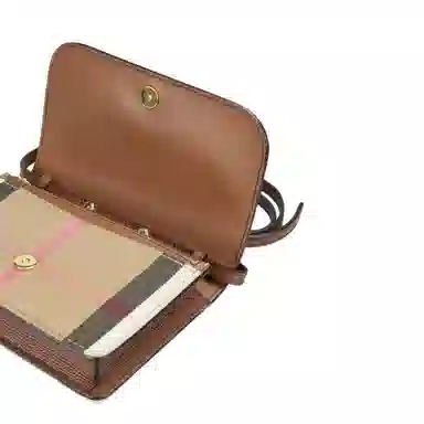 Burberry Vintage WOC