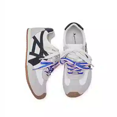 AQUASCUTUM
