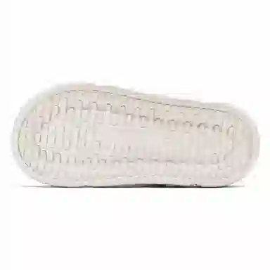 EASTERN CAMEL ins EVA