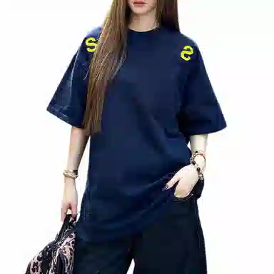 COMOWA Basic Embroidered Tee