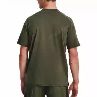 Under Armour T