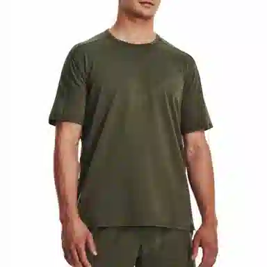 Under Armour T