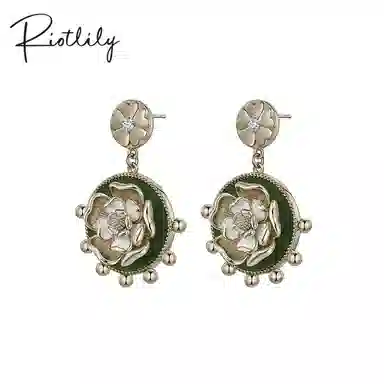 RiotLILY Rosa