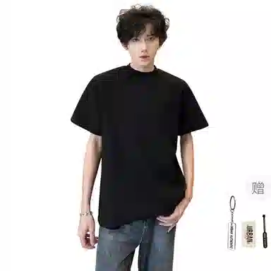 URBAN AUTHENTIC T