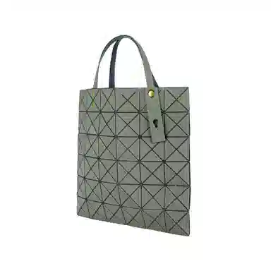 ISSEY MIYAKE 233Lucent