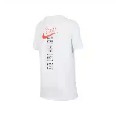 Nike SportswearT 100