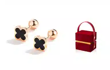 GIFU 18k Clover Earrings
