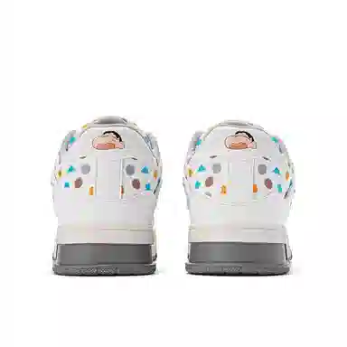 Crayon Shinchan Classic Low Sneakers