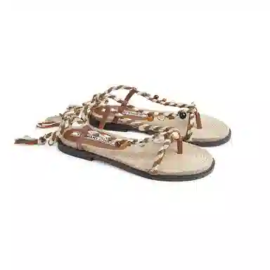 TOOMANYSHOES