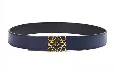 LOEWE Anagram