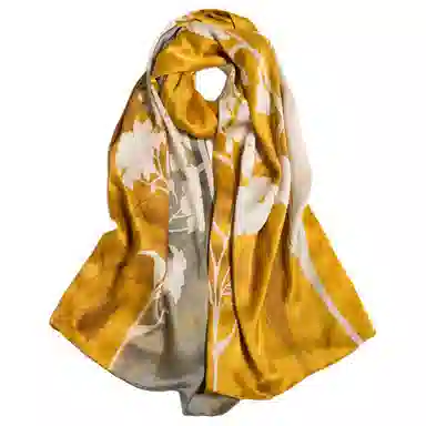 红豆 时尚轻盈柔软 经典设计 简约大方 桑蚕丝 丝巾 女款