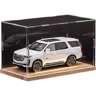 SUV124