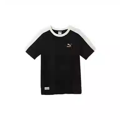 PUMA CLASSICS UNITED IN MOTION T7 TEE logoT