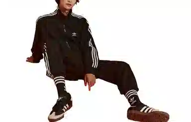 adidas originals Tracksuit Logo