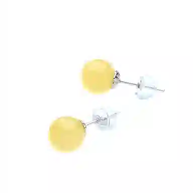 925