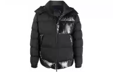 Moncler FW21 logo