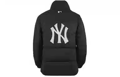MLB New York Yankees Short Down Jacket Black