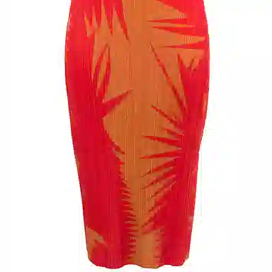 PLEATS PLEASE ISSEY MIYAKE