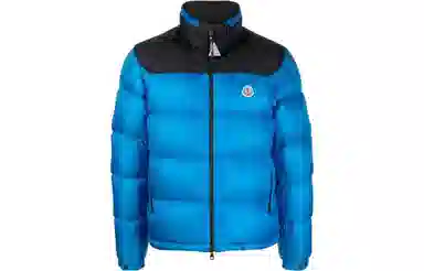 Moncler FW22 Logo