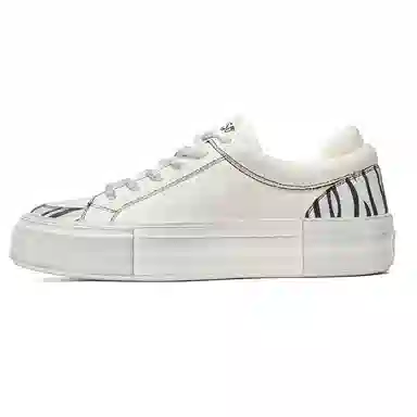 FAPAI Canvas Sneakers
