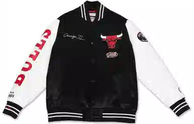 Mitchell Ness FW22 NBALogo