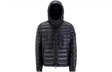 Moncler SS23 Lauros Logo