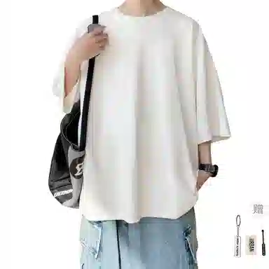 URBAN AUTHENTIC T