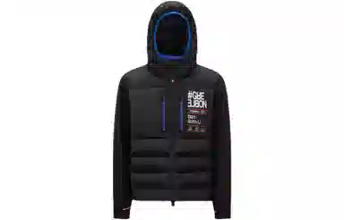 Moncler FW22 Logo