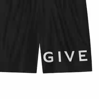 GIVENCHY FW22 Logo