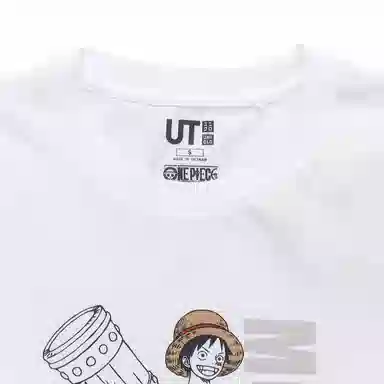 UNIQLO x one piece T