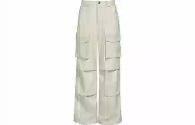 11ESTRANGER ASTRANGER