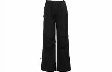 11ESTRANGER ASTRANGER