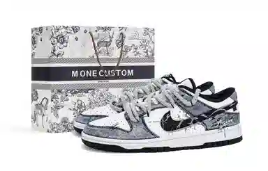 Nike Dunk MONE