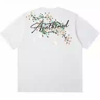 UNthemed T
