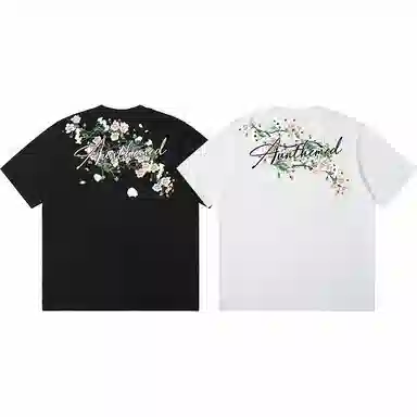 UNthemed T