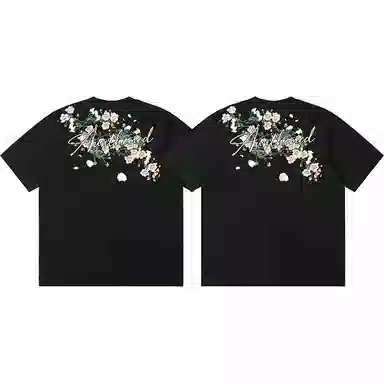 UNthemed T