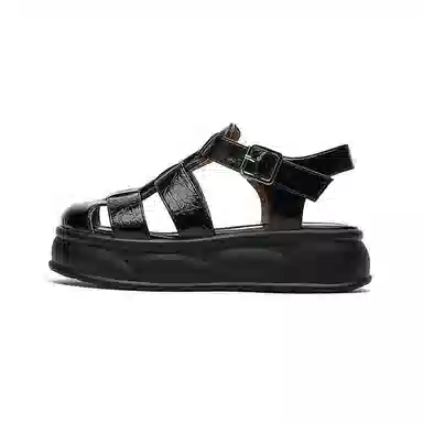 DAPHNE PU